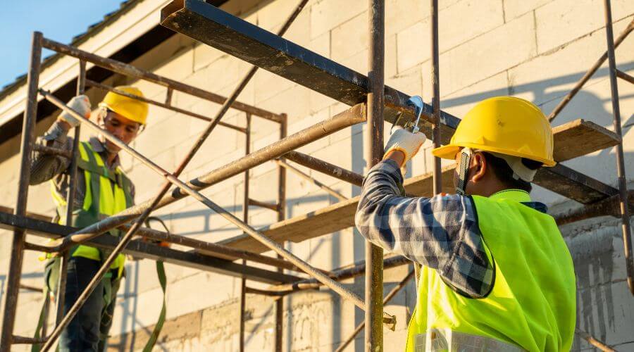 Professional gutter cleaning in Banner, WY